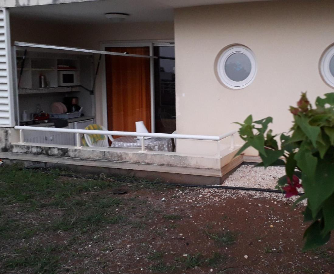 Appartement Colibri De La Baie De Tartane ラ・トリニテ エクステリア 写真